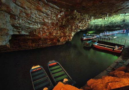 長沙出發(fā)到黃龍洞、張家界國家森林公園三日游
